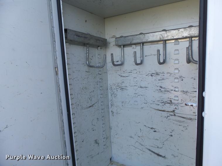 image for item K5612 2007 International 7300 bucket truck