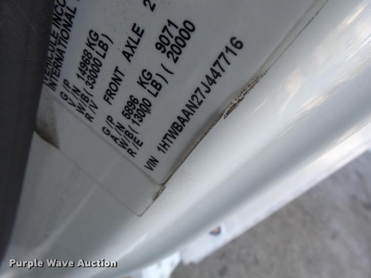 image for item K5612 2007 International 7300 bucket truck