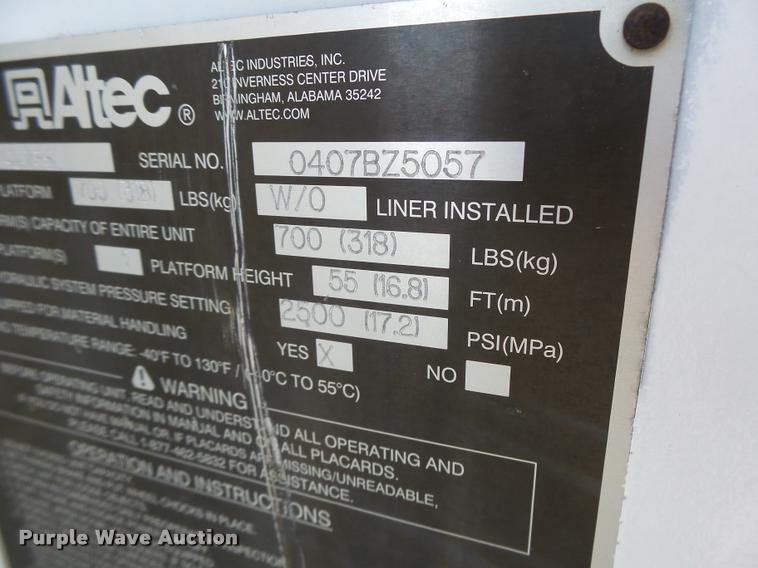 image for item K5612 2007 International 7300 bucket truck