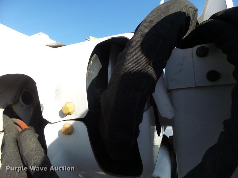 image for item K5612 2007 International 7300 bucket truck