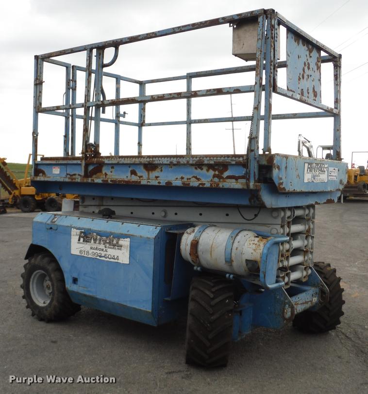 image for item K7710 1999 Genie GS-3268RT scissor lift