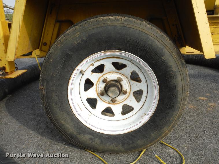 image for item K7711 2002 Wacker PT6LT pump