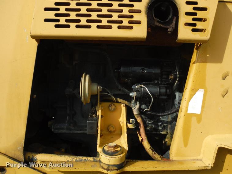 image for item K7712 1998 Vermeer V3550A trencher