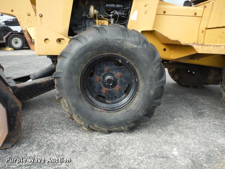 image for item K7712 1998 Vermeer V3550A trencher