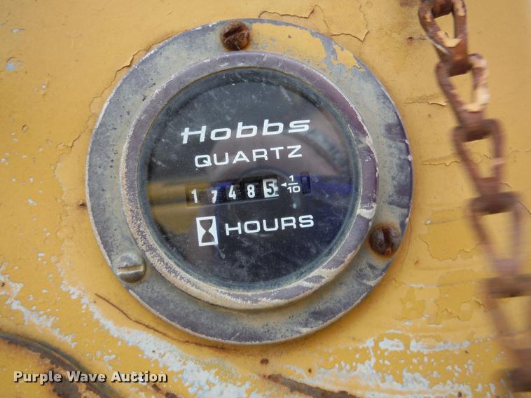 image for item K7712 1998 Vermeer V3550A trencher