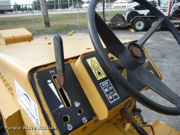 image for item K7712 1998 Vermeer V3550A trencher