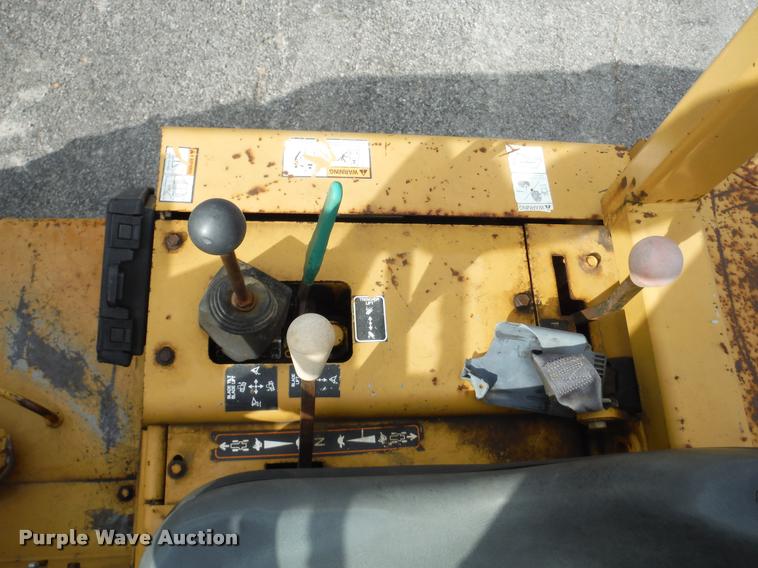 image for item K7712 1998 Vermeer V3550A trencher