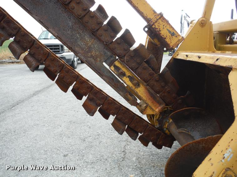 image for item K7712 1998 Vermeer V3550A trencher