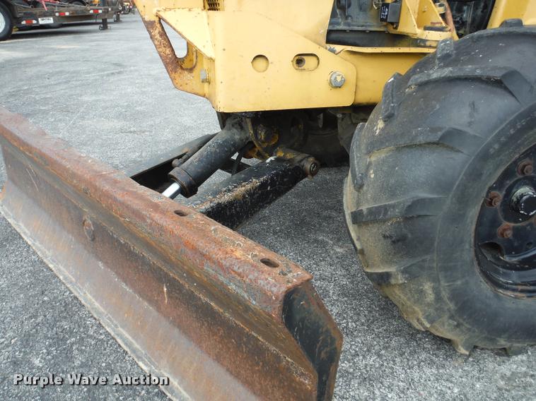 image for item K7712 1998 Vermeer V3550A trencher