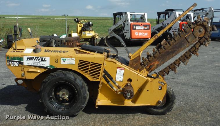 image for item K7713 2008 Vermeer RT200 trencher