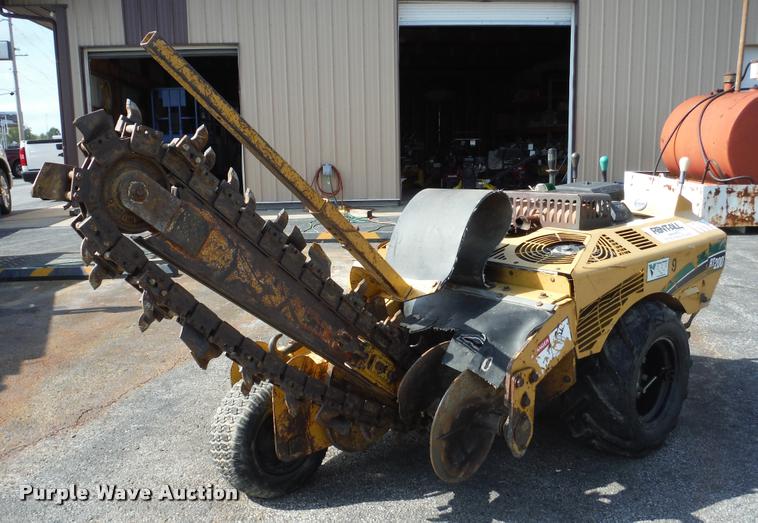 image for item K7713 2008 Vermeer RT200 trencher
