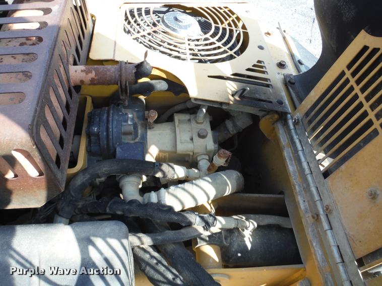 image for item K7713 2008 Vermeer RT200 trencher