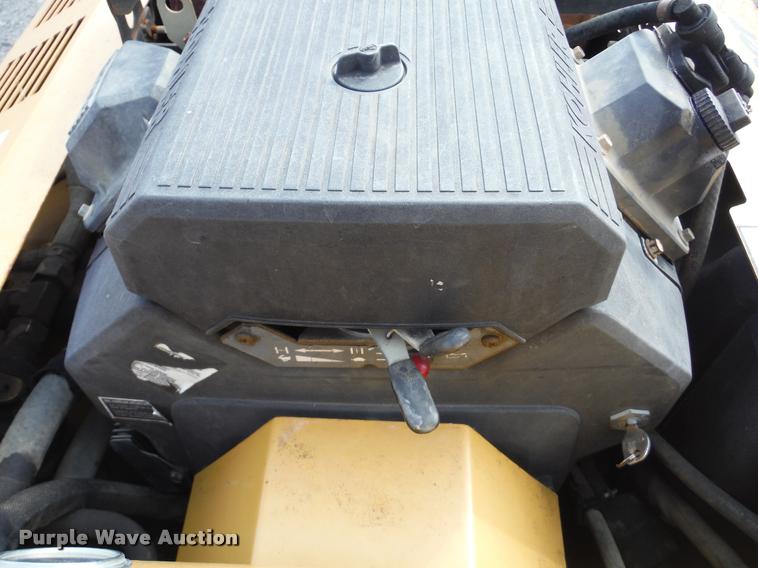 image for item K7713 2008 Vermeer RT200 trencher