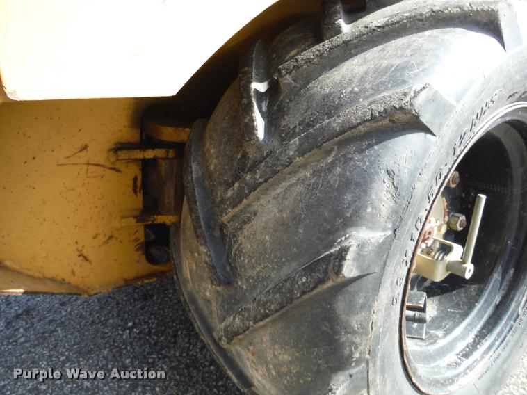 image for item K7713 2008 Vermeer RT200 trencher