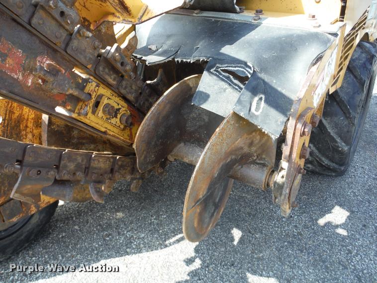 image for item K7713 2008 Vermeer RT200 trencher