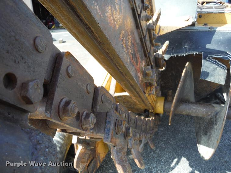 image for item K7713 2008 Vermeer RT200 trencher