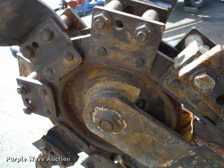 image for item K7713 2008 Vermeer RT200 trencher