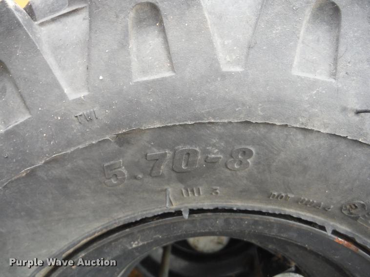 image for item K7714 2009 Vermeer SC252 stump grinder