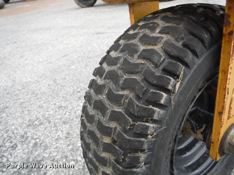 image for item K7714 2009 Vermeer SC252 stump grinder