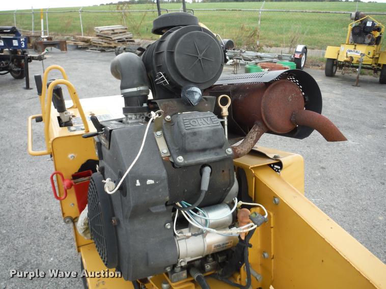 image for item K7714 2009 Vermeer SC252 stump grinder