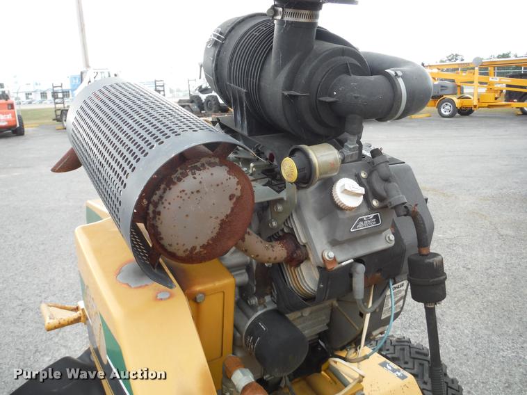 image for item K7714 2009 Vermeer SC252 stump grinder