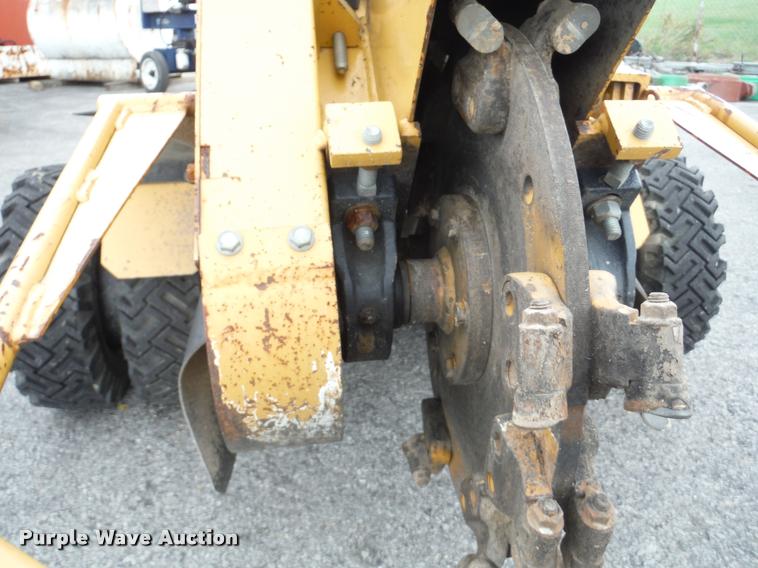 image for item K7714 2009 Vermeer SC252 stump grinder