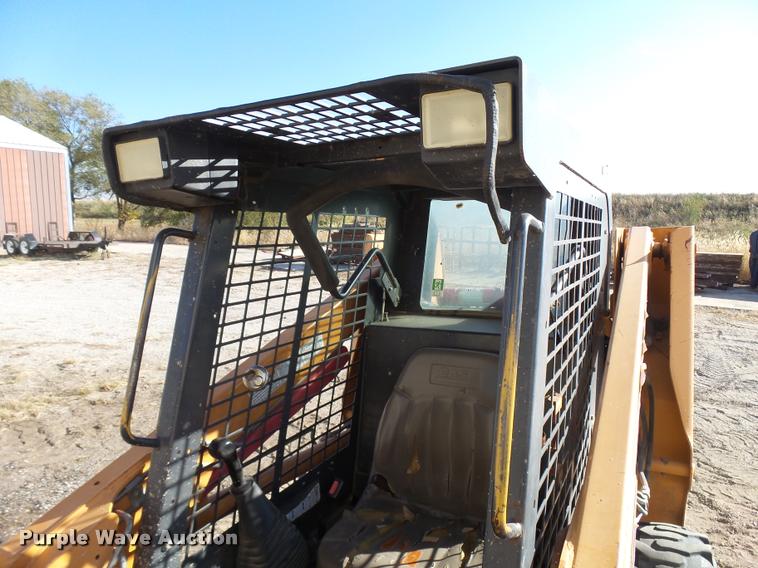 image for item L3297 2002 Case 40XT skid steer