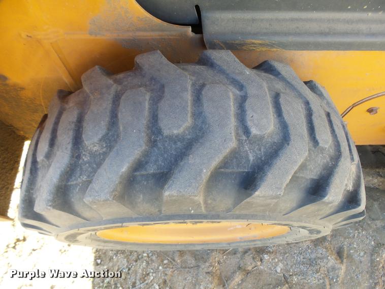 image for item L3297 2002 Case 40XT skid steer
