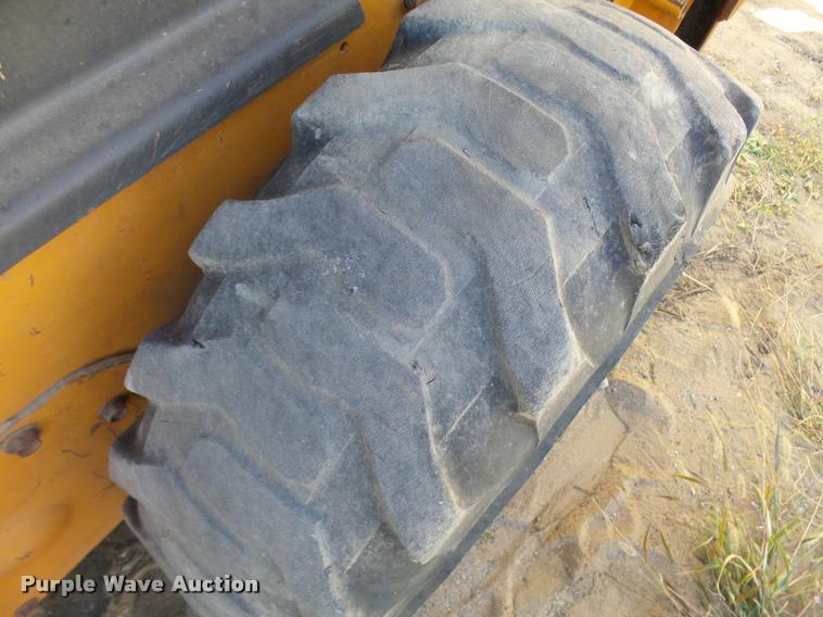 image for item L3297 2002 Case 40XT skid steer