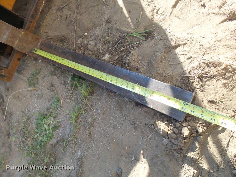 image for item L3297 2002 Case 40XT skid steer