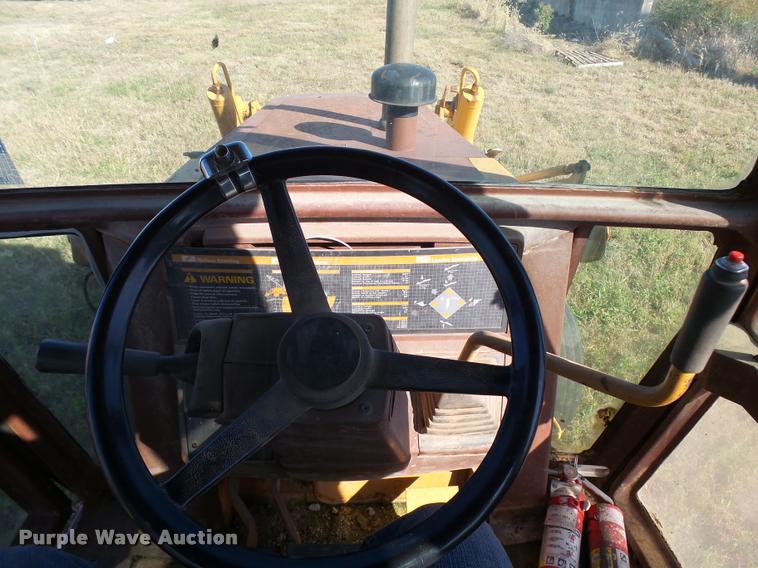 image for item L3298 1987 Case 580K backhoe