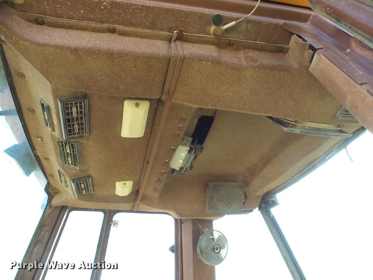 image for item L3298 1987 Case 580K backhoe