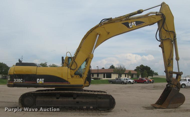 image for item L3869 2005 Caterpillar 330C L excavator