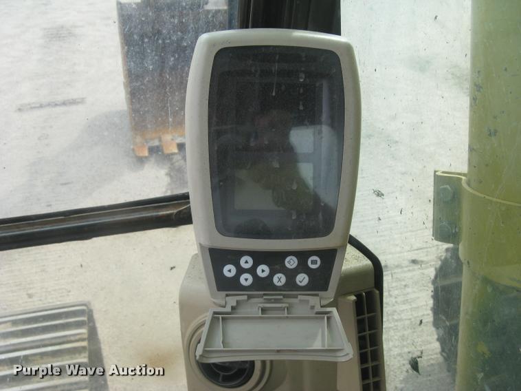 image for item L3869 2005 Caterpillar 330C L excavator