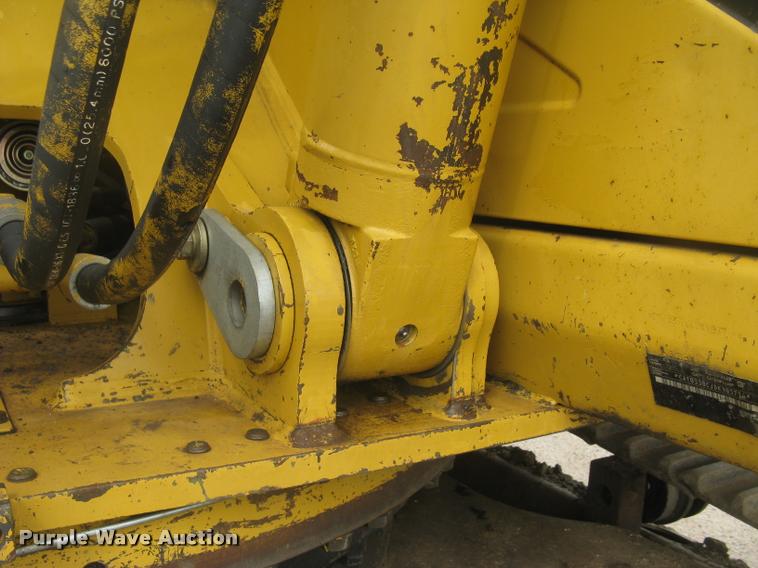 image for item L3869 2005 Caterpillar 330C L excavator