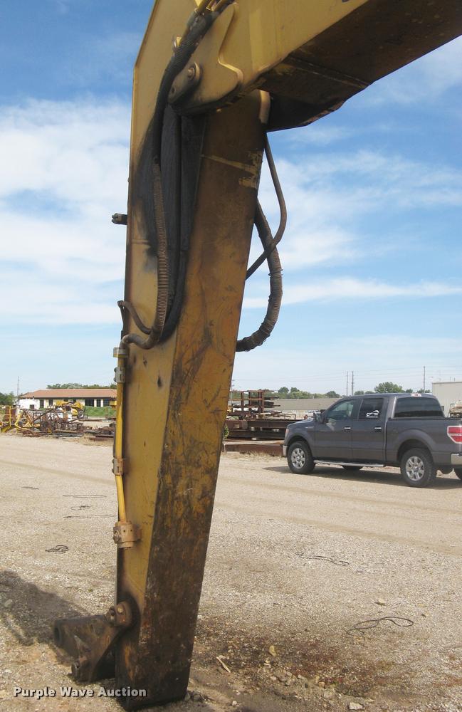 image for item L3897 2009 Caterpillar 328D LCR excavator