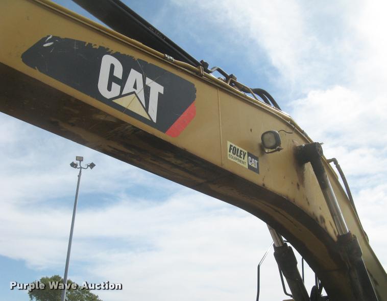 image for item L3897 2009 Caterpillar 328D LCR excavator