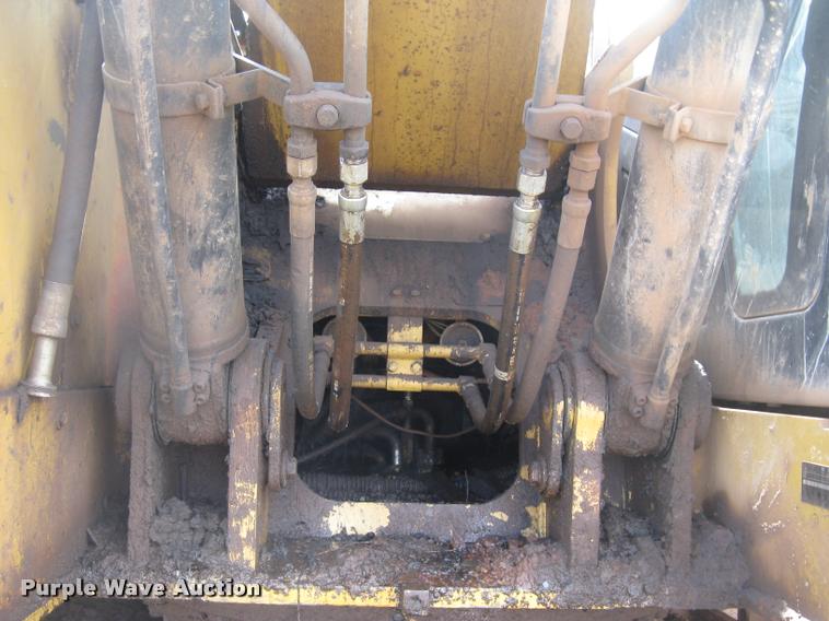 image for item L3897 2009 Caterpillar 328D LCR excavator