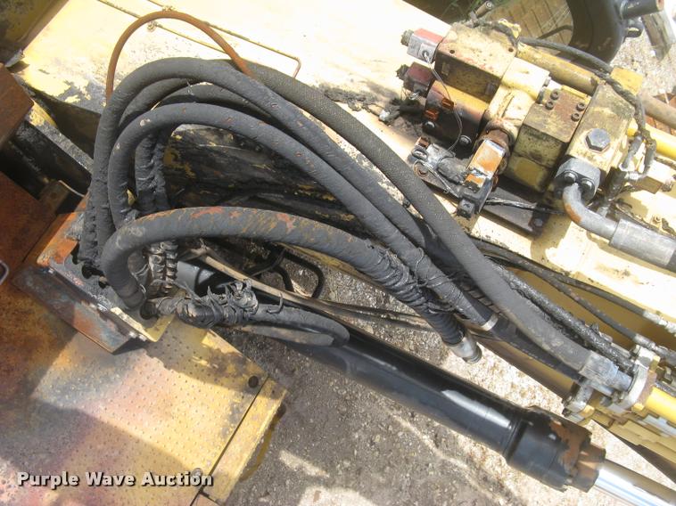 image for item L3897 2009 Caterpillar 328D LCR excavator