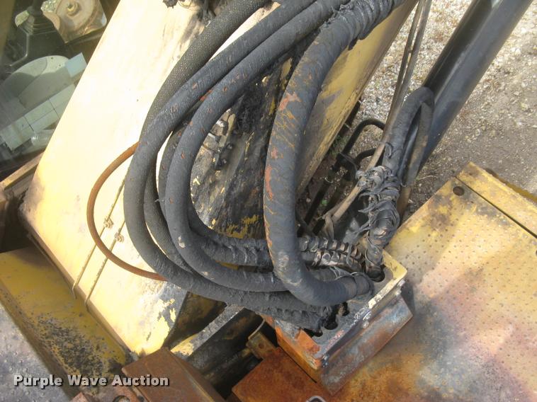 image for item L3897 2009 Caterpillar 328D LCR excavator