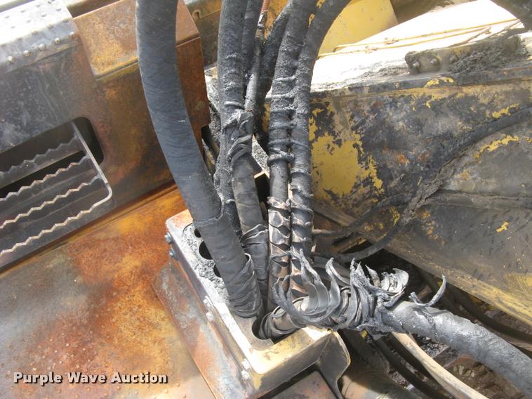image for item L3897 2009 Caterpillar 328D LCR excavator
