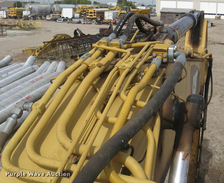 image for item L3897 2009 Caterpillar 328D LCR excavator