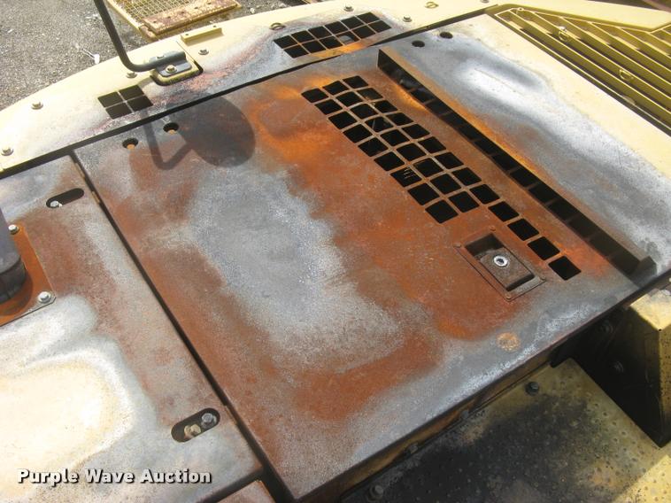 image for item L3897 2009 Caterpillar 328D LCR excavator