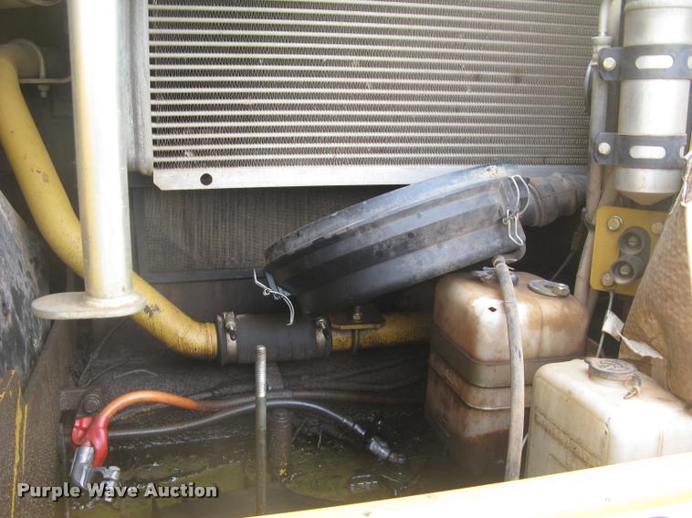 image for item L3897 2009 Caterpillar 328D LCR excavator