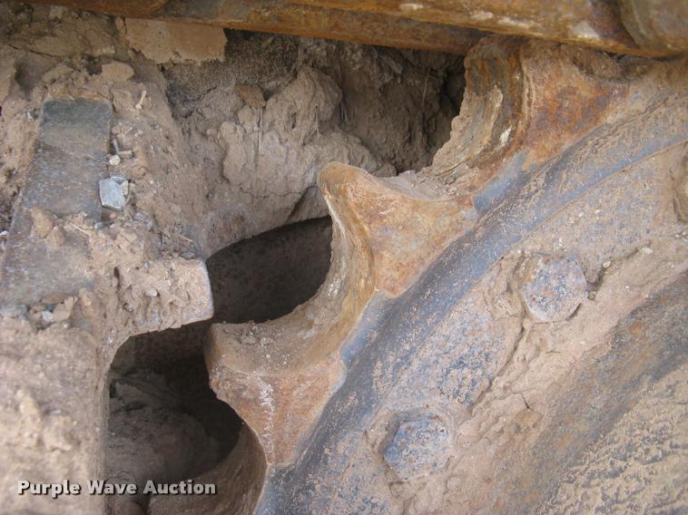 image for item L3897 2009 Caterpillar 328D LCR excavator