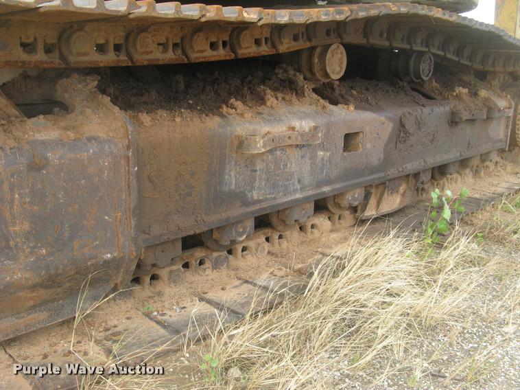 image for item L3897 2009 Caterpillar 328D LCR excavator