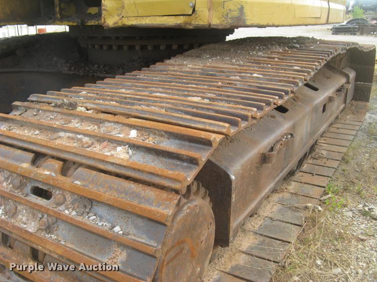 image for item L3897 2009 Caterpillar 328D LCR excavator