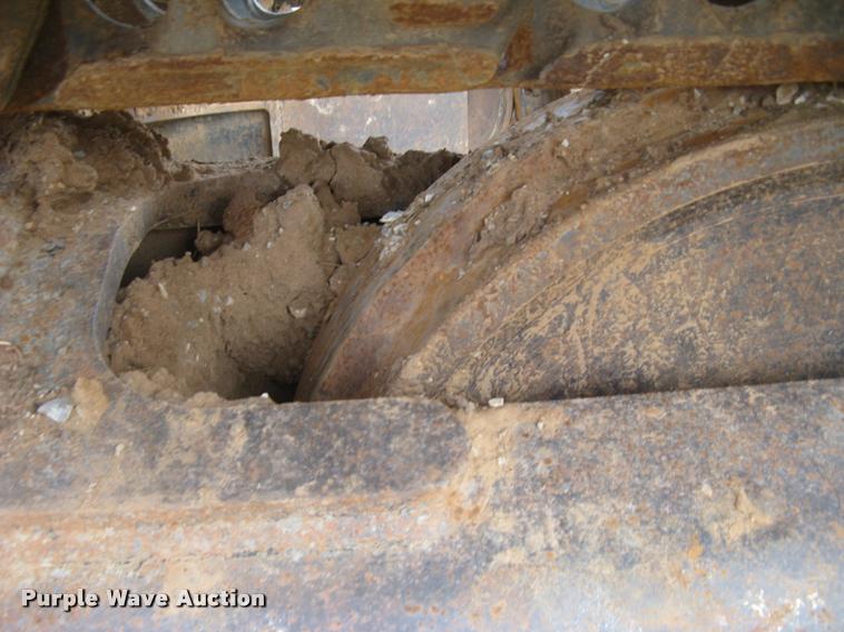 image for item L3897 2009 Caterpillar 328D LCR excavator