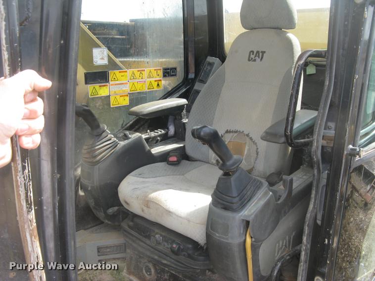 image for item L3897 2009 Caterpillar 328D LCR excavator