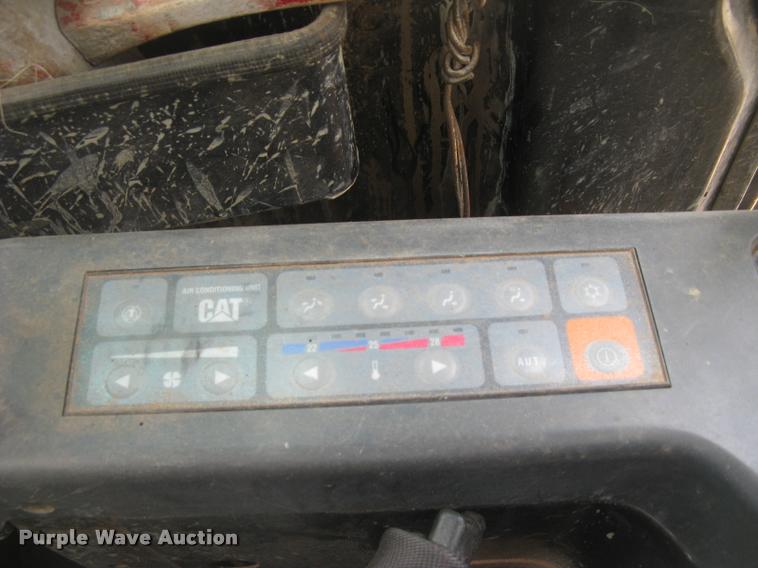 image for item L3897 2009 Caterpillar 328D LCR excavator